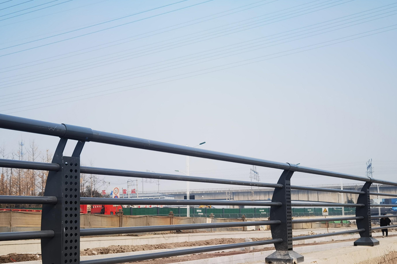 guardrail sa kalsada